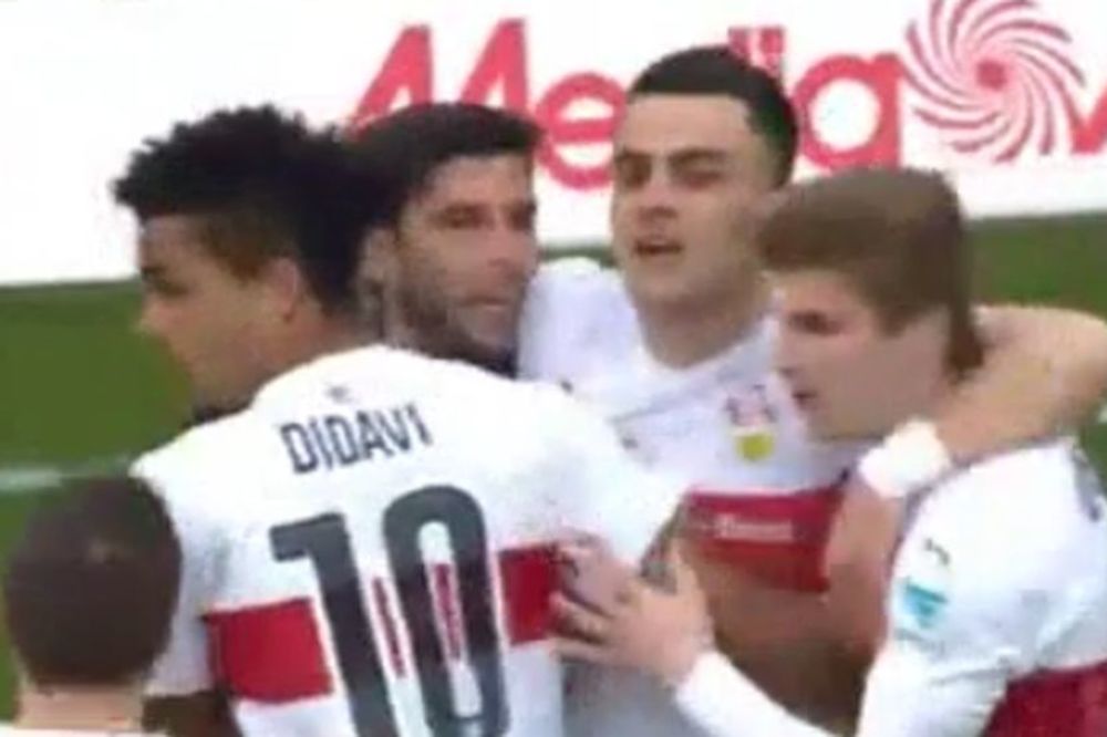 Kostić kao Brzi Gonzalez uleteo u šesnaesterac i onda je usledila rutinska egzekucija! (VIDEO)