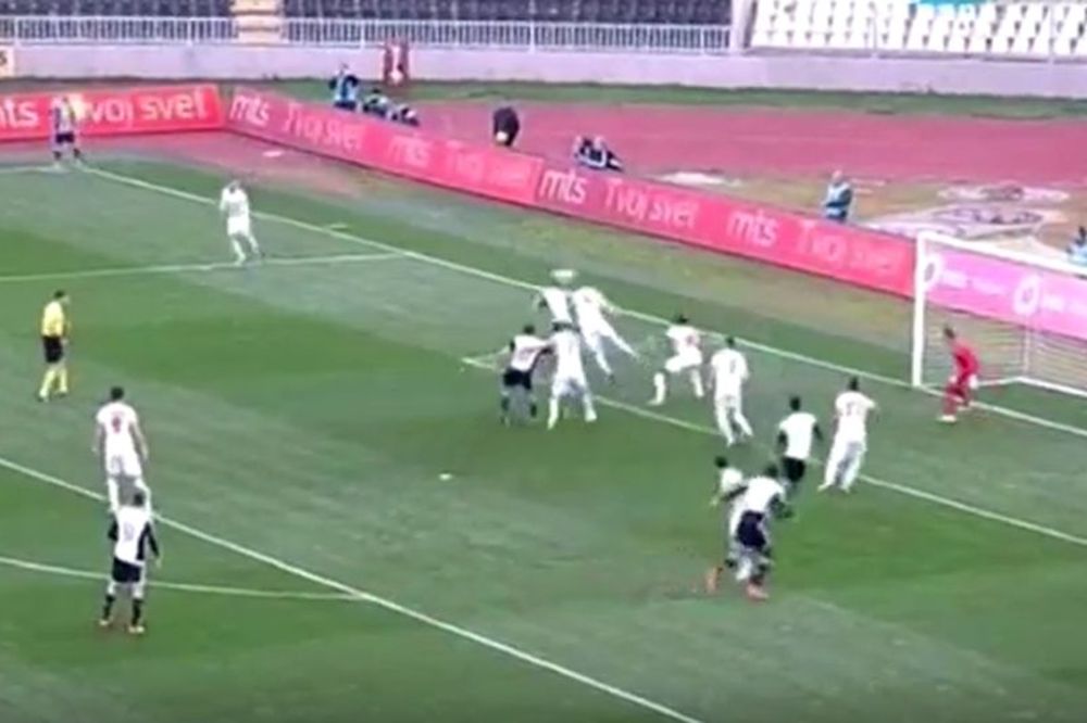 Brašanac nije video uopšte gde je gol, a neverovatno je kako je lopta našla put do mreže! (VIDEO)
