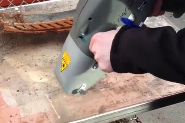 Laser koji otklanja rđu: Gde ovo ima da se kupi? (VIDEO)