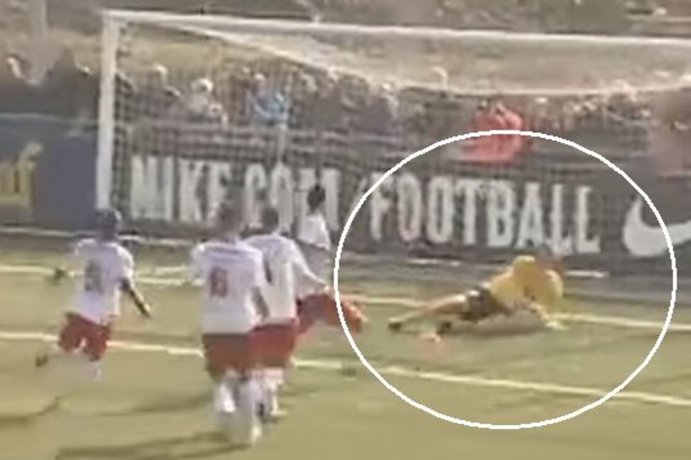 Klasa je večna: Edvin van der Sar se vratio među stative sa 45 godina i odbranio penal! (VIDEO)