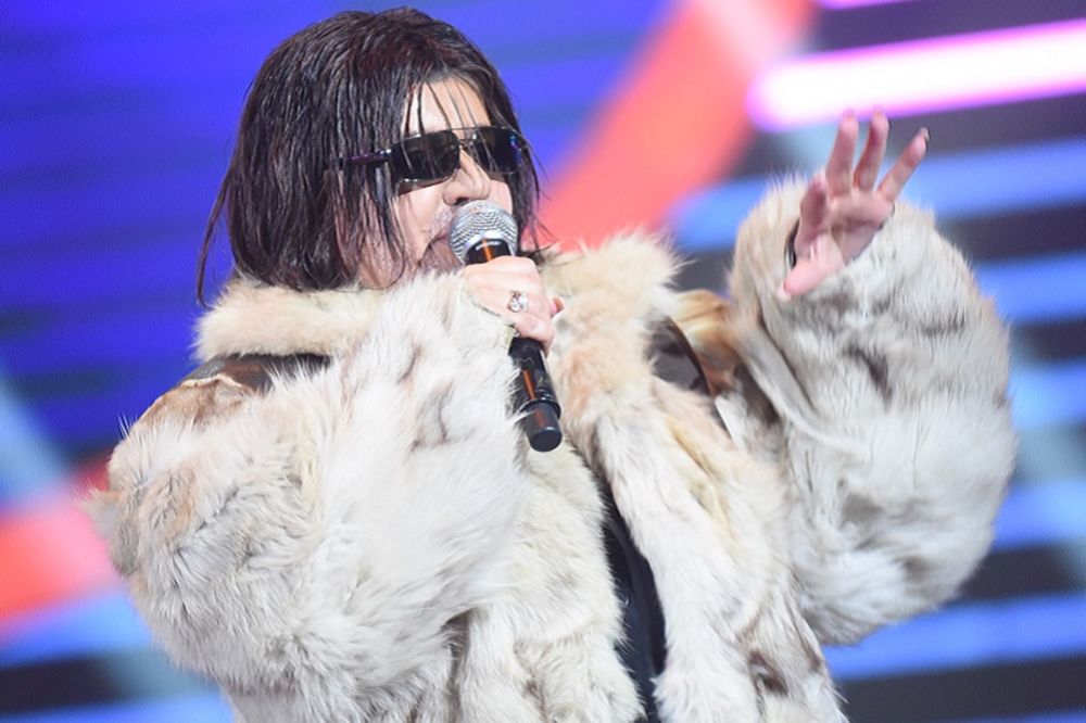 Dara pokidala kako je skinula Ramba, Amadeus joj se priključio na bini! (FOTO) (VIDEO)