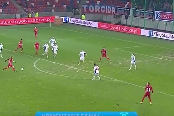 U Zvezdi nije davao golove, ali u Poljskoj cepa mreže sa 20 metara! (VIDEO)