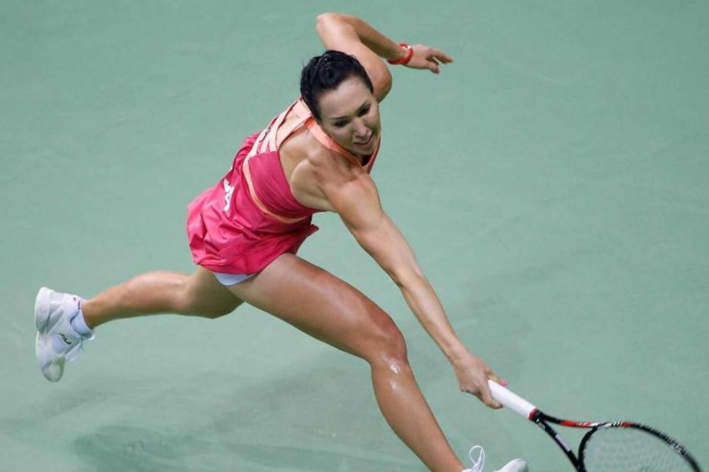 Jeca kao brzi voz u osminu finala: Jankovićeva dala samo 1 gem protivnici! (VIDEO)