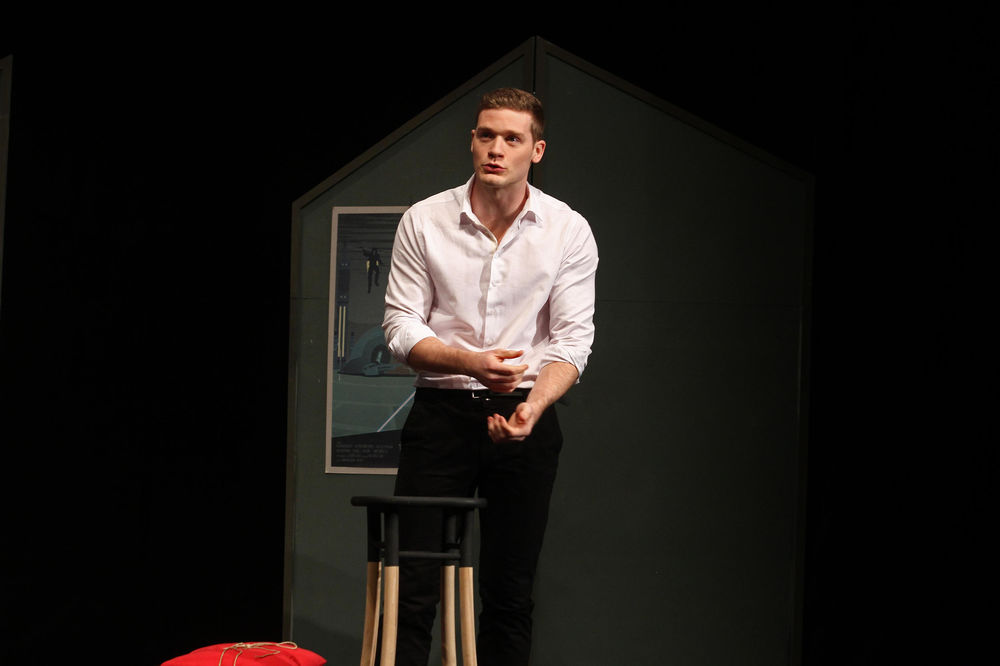 Zar nije najbolji ćalac? Raspekmezili smo se kad smo videli Balerininu fotku sa bebi ćerkicom! (FOTO)