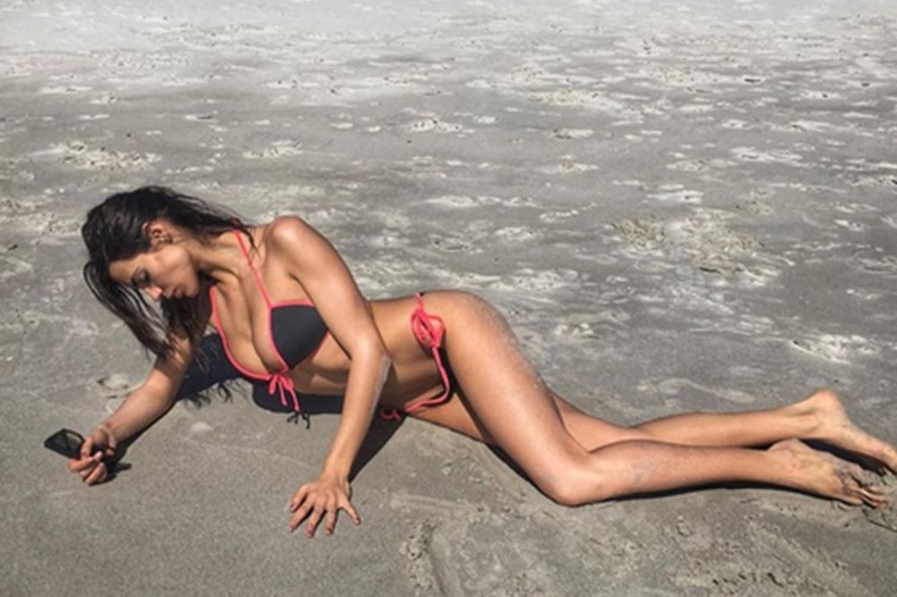 Šta joj se desilo? Anoreksija totale! Dea Živković od zgodne slatkice postala kostur!  (FOTO)