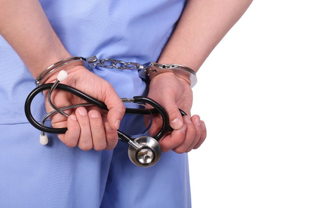 Doktoru sa VMA tri godine zatvora za mito: Mora i da uplati 2.400 evra i 300 franaka u budžet