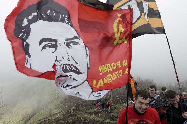 Ovo je Staljinova unuka: Deda bi je odstrelio! Ili bi ona njega! (FOTO)