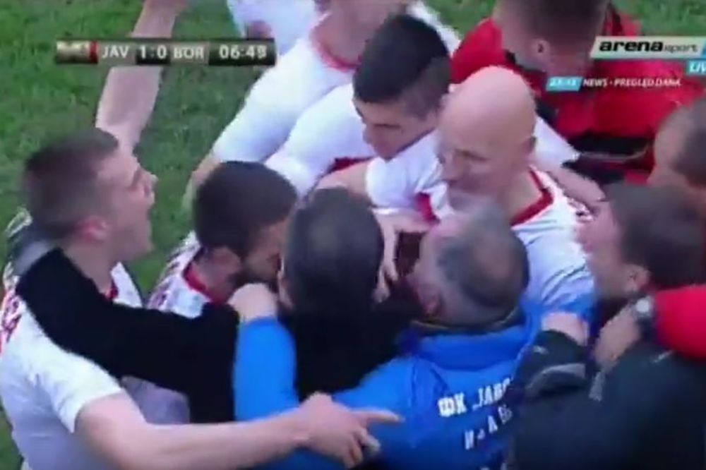 Bombe padale u Ivanjici: Polufinale Kupa između Javora i Borca obeležile golčine! (VIDEO)