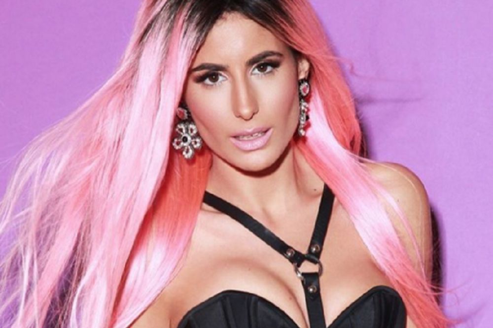 Samo joj Ken fali! Dijana Janković promenila imidž i sada je - prava Barbika! (FOTO)