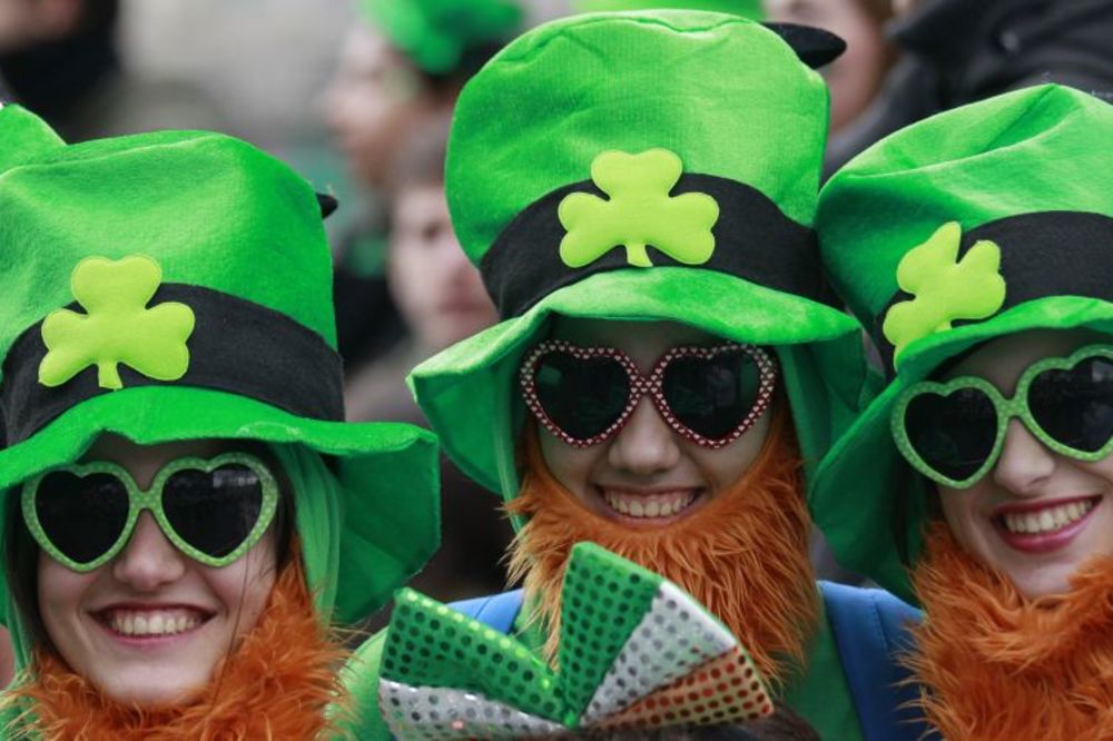Detelina, pivo i leprikoni: Čim je sve u zelenom, znači da je Dan Svetog Patrika! (FOTO) (VIDEO) (GIF)