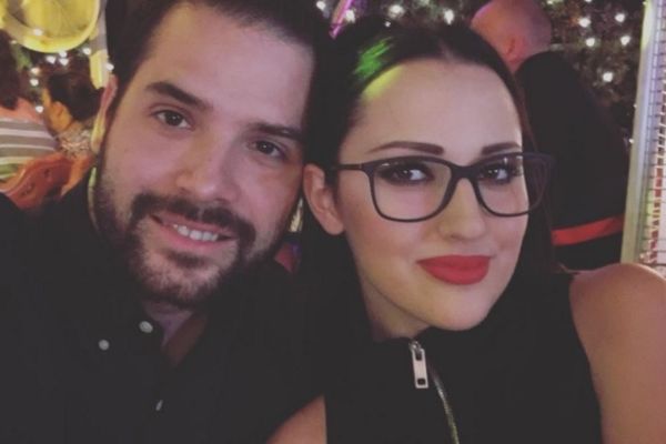 Seksi Aleksandra! Smuvala Breninog sina i odmah se skinula! (FOTO)