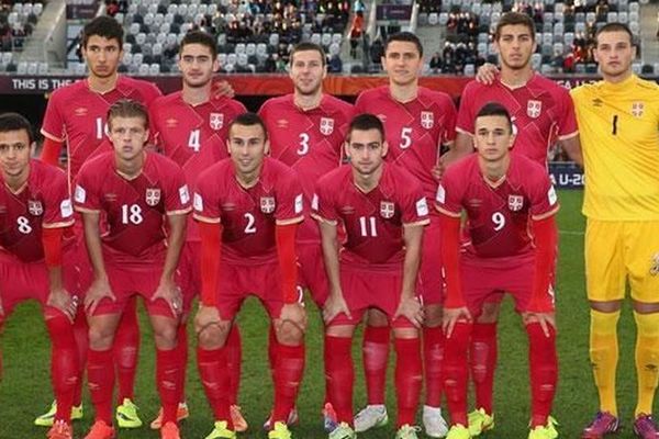 Mladi bez Grujića i Maksimovića, ali tu je Živković i čak 6 debitanata, a jedan je iz Sinđelića!