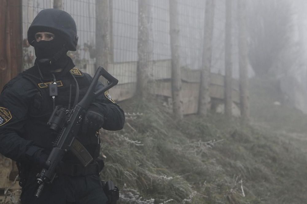 Eksplodirala zaostala bomba u Bijeljini: Umalo da izgube glavu dok su palili smeće!