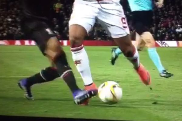 Iz Liverpula će opet oplesti po Mažiću: Da li je Srbin bio u pravu kod penala za Junajted? (VIDEO)