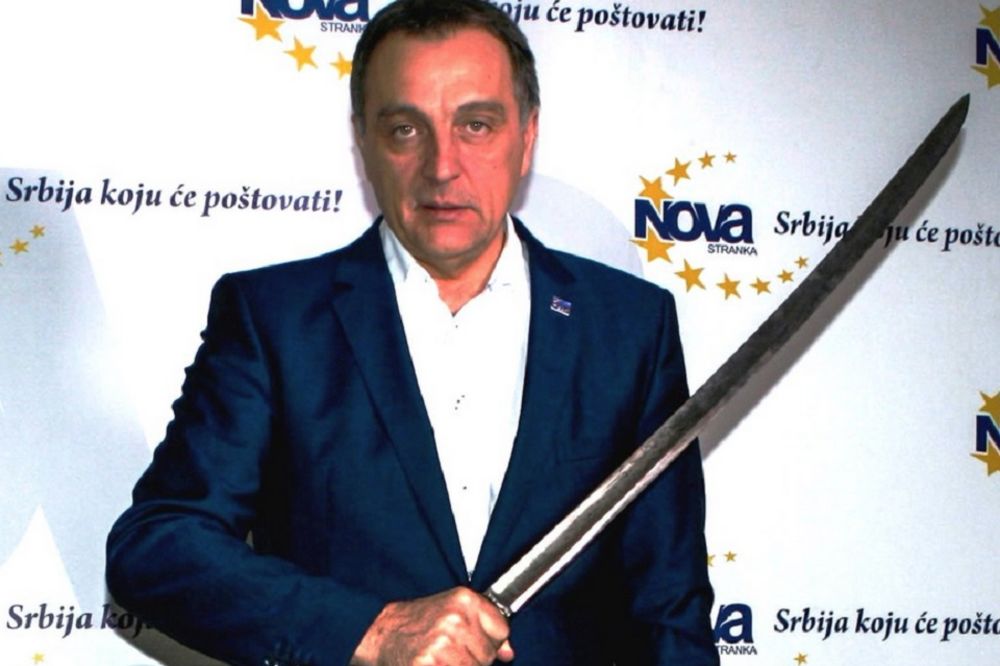 Zoran seckati! Gde je Živković šogun krenuo s ovom sabljom? (FOTO)