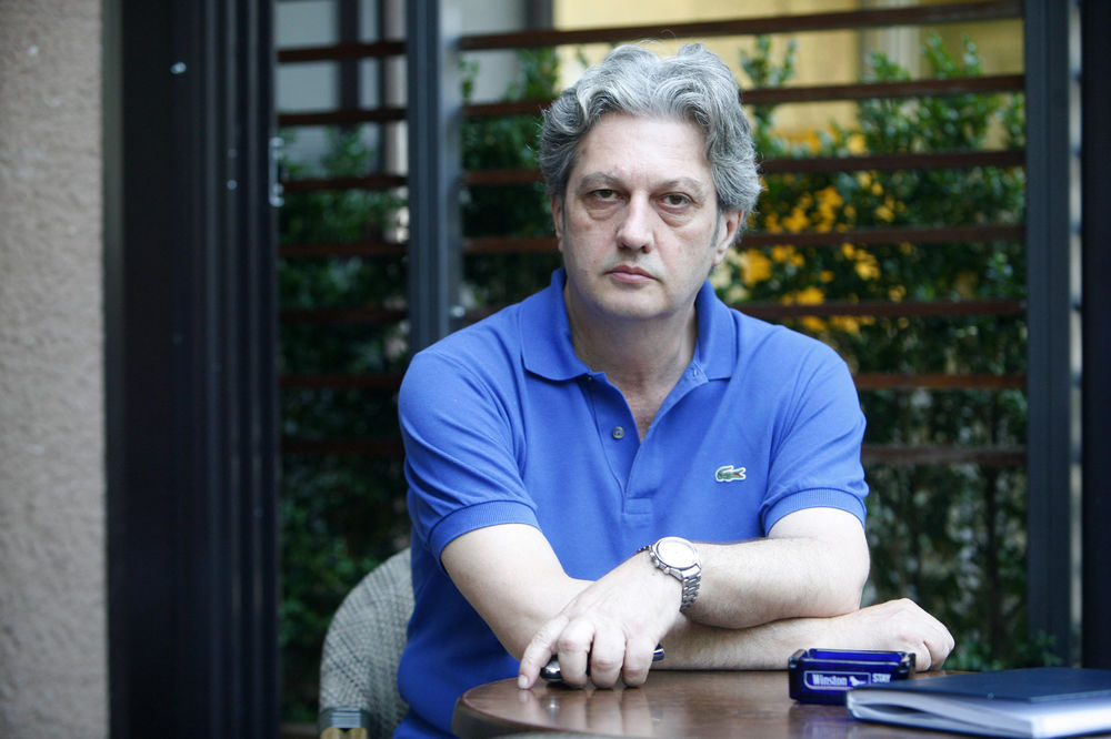 Oslikaću starlete iz Parova na freskama! Milomir Marić odgovara crkvi i ocu Rafailu! (FOTO)