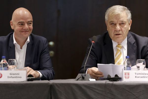 Karadžić neće da stavlja glavu u pesak: Kad su kaznili Blatera i Platinija, nas će lako!