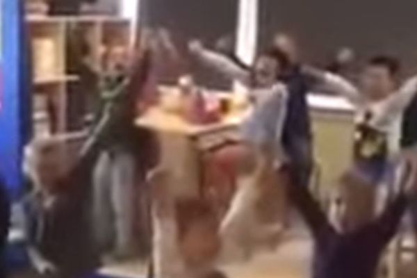 Verovali ili ne, u vrtiću u Danskoj je grmelo: Partizan i samo Partizan... (VIDEO)