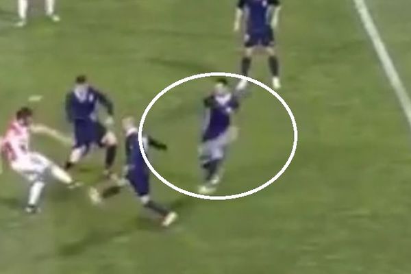 Da li je opravdano dosuđen penal za Crvenu zvezdu protiv Spartaka? (VIDEO)