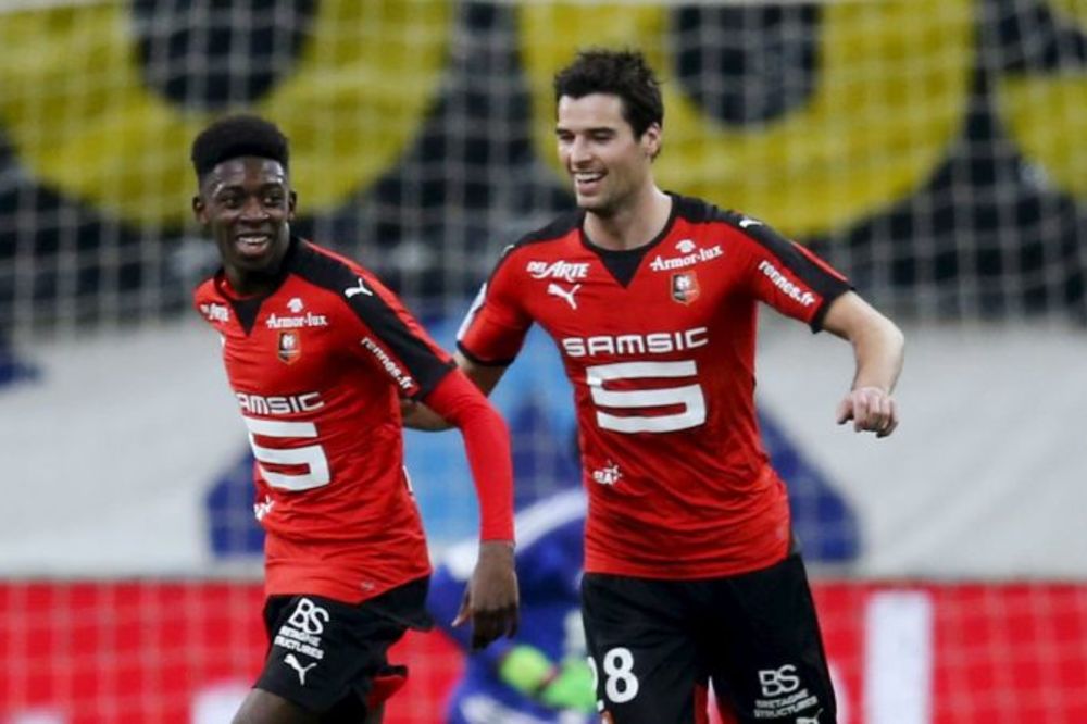 Za njega verovatno niste čuli, ima 18 godina, vredi 35 miliona evra i žele ga Barsa i Bajern! (VIDEO)