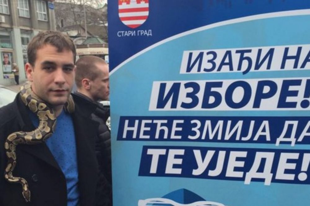 Izađi na izbore, neće zmija da te ujede: Omladina DSS-a je postala pravi hit na internetu! (FOTO)