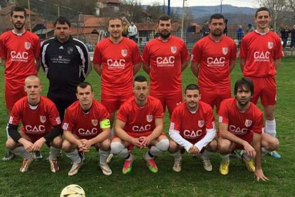 Predizborna kampanja? Fudbaleri Jedinstva na dresovima reklamiraju Tadićevu stranku! (FOTO)