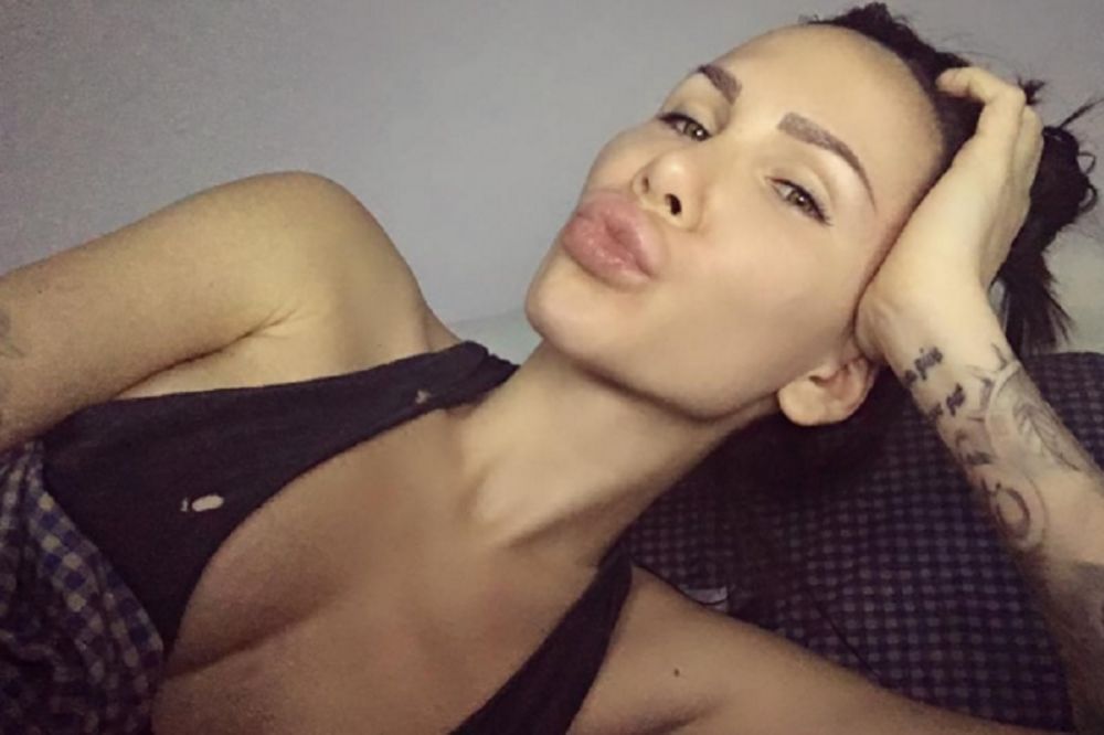 Ćao mala, kako to dobro radiš... Nikolija sad izgleda mnooogo bolje, a nećete ni provaliti šta je promenila!