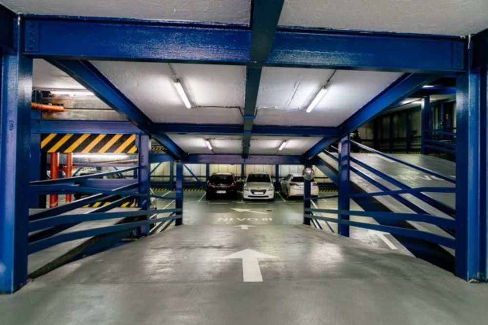 Renovirana garaža na Zelenom vencu: Beograd dobio novih 1.400 parking mesta!