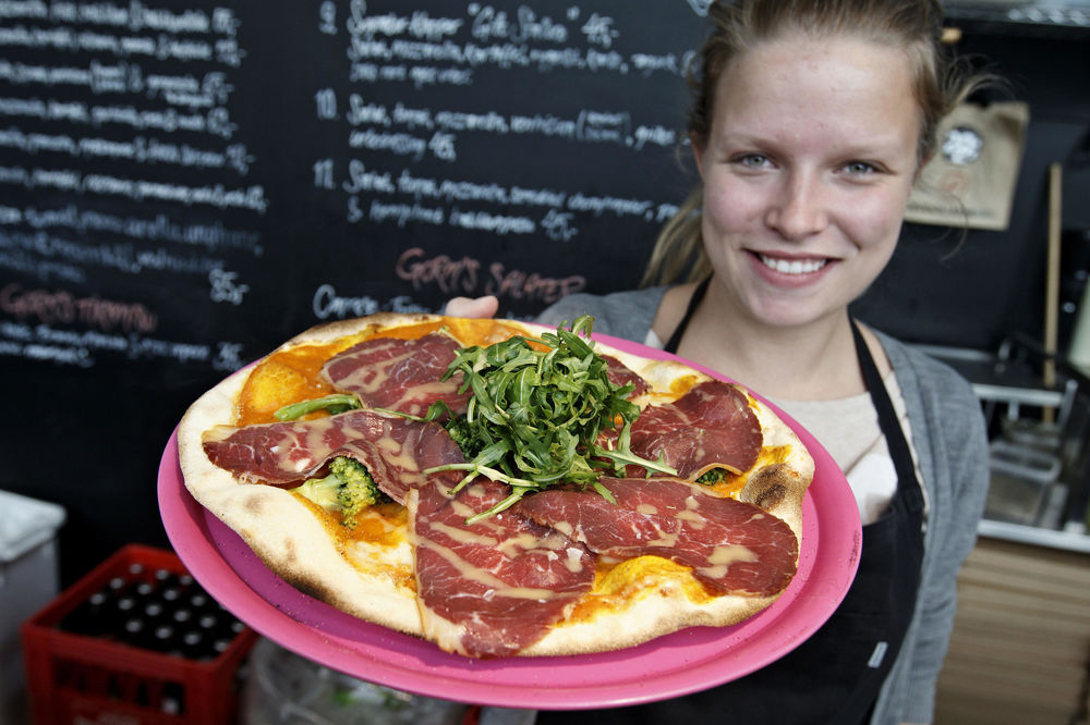 Ako rešite ovu zagonetku čeka vas besplatna pica 3 godine! (FOTO)