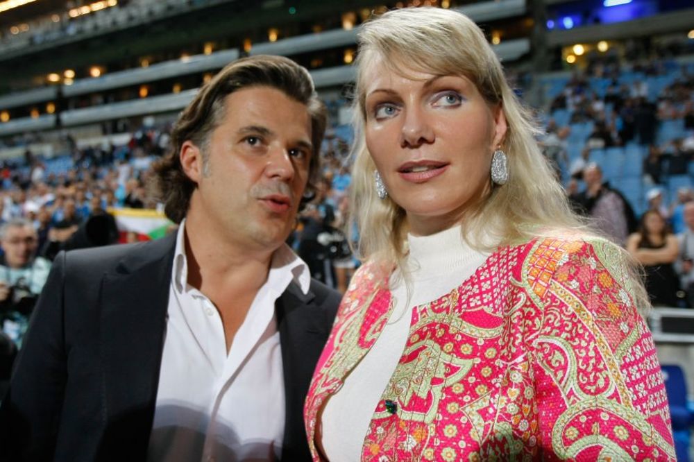 Sreća prati bogate: Vlasnica Olimpik Marseja rodila blizance sa 53 godine! (FOTO)