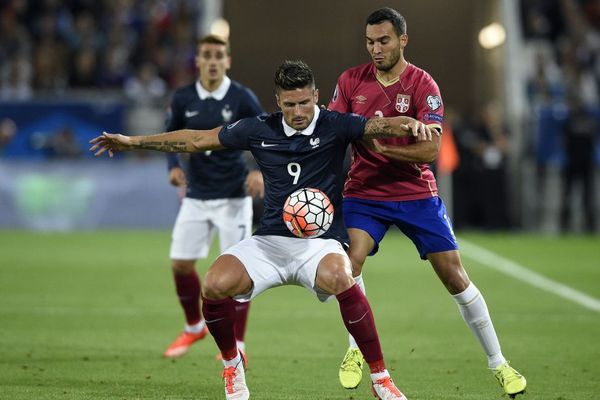 Fudbaler Srbije iz Brisela: Zaključao sam se sa porodicom u stan, velika je tenzija!