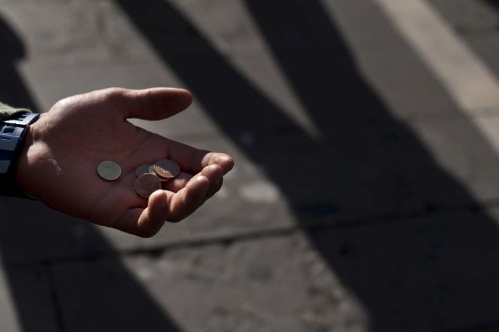 Italijanski gradić odlučio: Ko daje prosjacima, platiće kaznu! (FOTO)