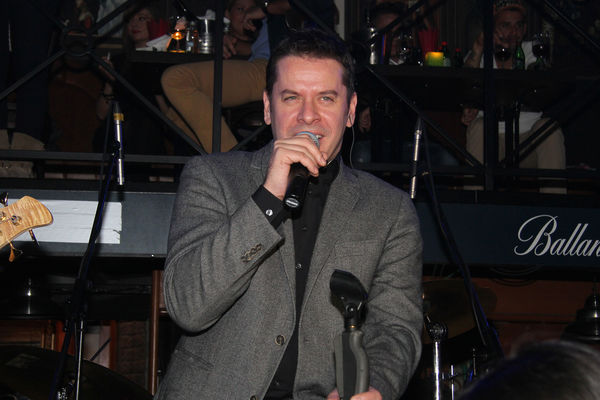 Nije mu dugo trebalo: Iako očekuje bebu sa Milicom, Georgiev muva igračicu!