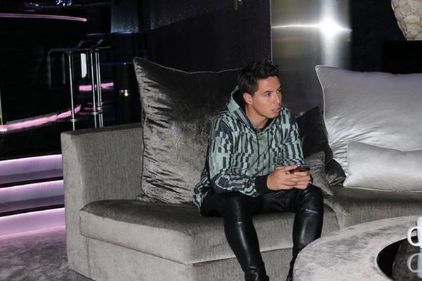 Prvo je ofarbao kosu, a sad je poplaveo u licu: Policija oduzela zver od automobila asu Sitija! (FOTO)