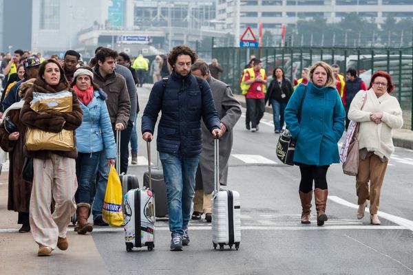 Doputovalo više od 100 srpskih putnika iz Brisela!