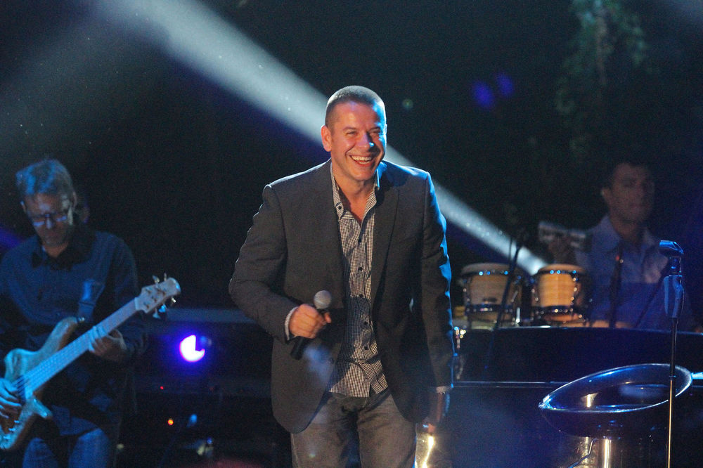 Ne gubi vreme: Ovako se Vlado Georgiev priprema za ulogu oca! (FOTO)