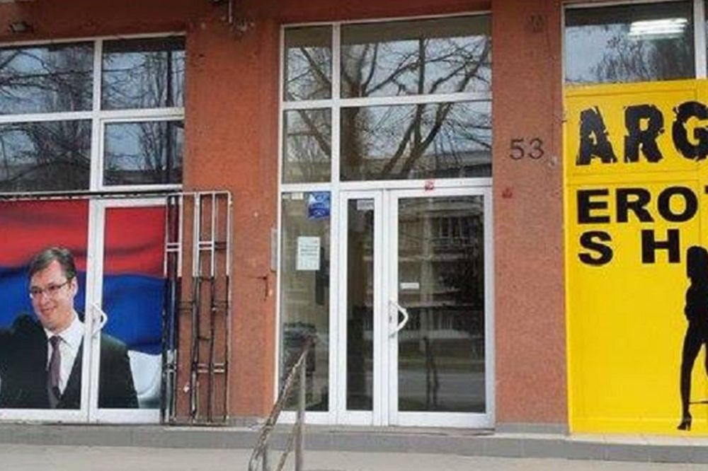 Vučić među seksi komšilukom! Prostorije naprednjaka na neverovatnom mestu! (FOTO)