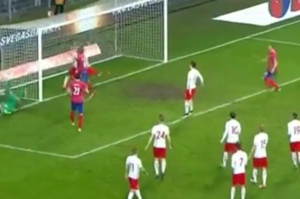 Neverovatno je šta je Branislav Ivanović promašio protiv Poljske! (VIDEO)