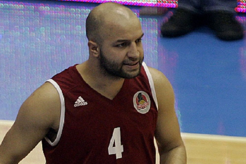 FMP dominantno do titule: Čović sa peharom pred Superligu!