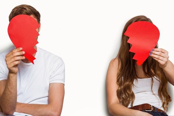 Ovih 10 stvari najavljuju kraj vaše veze! Obratite pažnju na broj 3! (FOTO) (GIF)