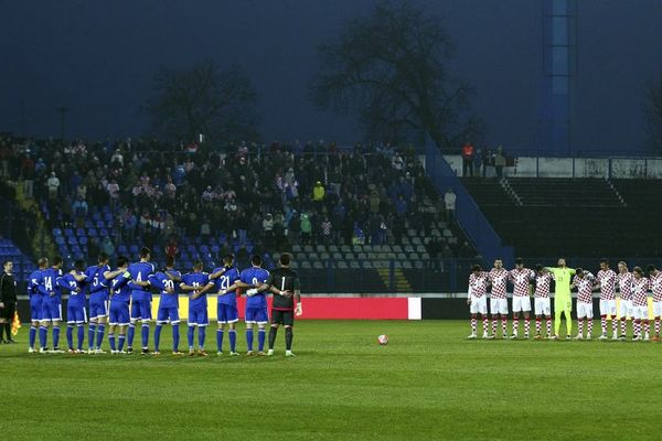 Hrvati ne odustaju: Ceo stadion skandirao ZA DOM SPREMNI! (VIDEO)