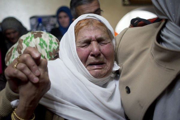Priča koja je zatresla Srbiju:  Starica molila doktora da joj napiše da je mrtva da bi joj sin došao u posetu!