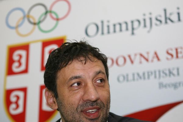 Pogled zavodnika: Ovako je Vlade Divac u svoje vreme lomio ženska srca! (FOTO)