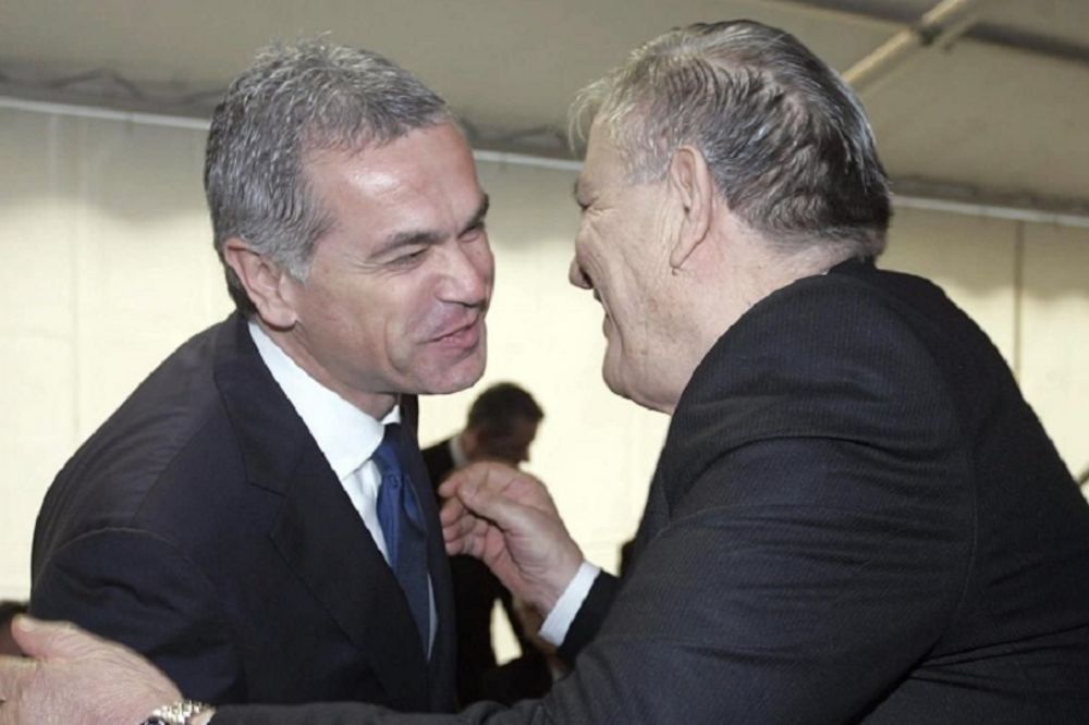 Karadžić je oličenje zla i korupcije, švercer nafte kog sam ja izmislio i postavio za predsednika!