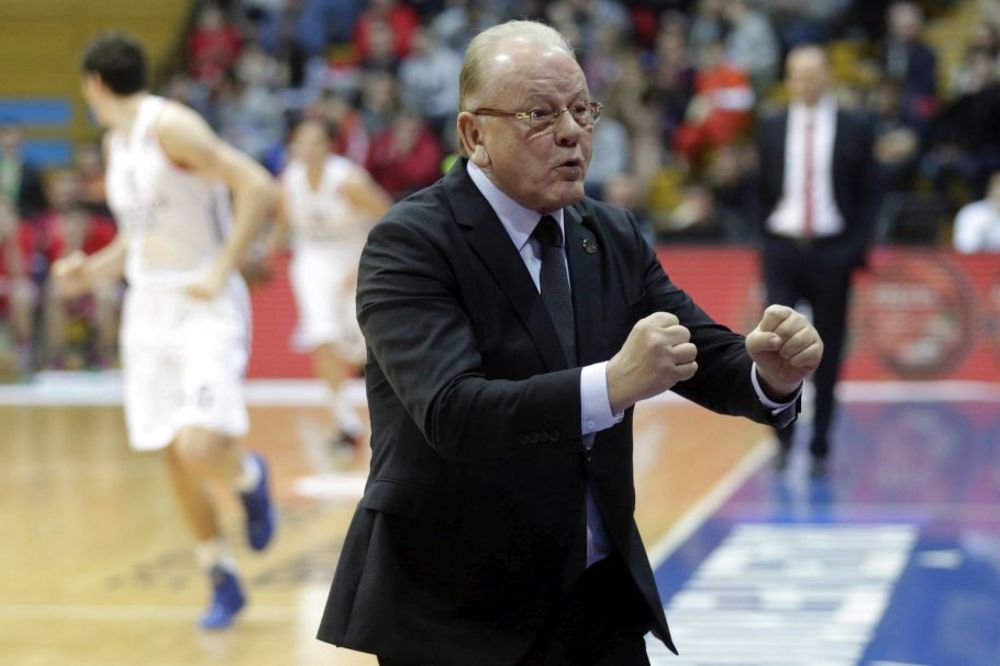 Duda još ne da Zvezdi četvrtfinale Evrolige: Efes ubedljiv protiv Unikahe