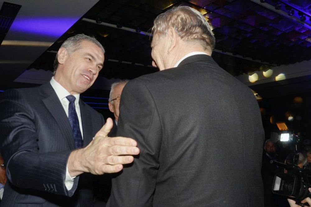 Sindikat fudbalera traži da se Karadžić i Terzić udalje iz fudbala zbog pljuvačine!