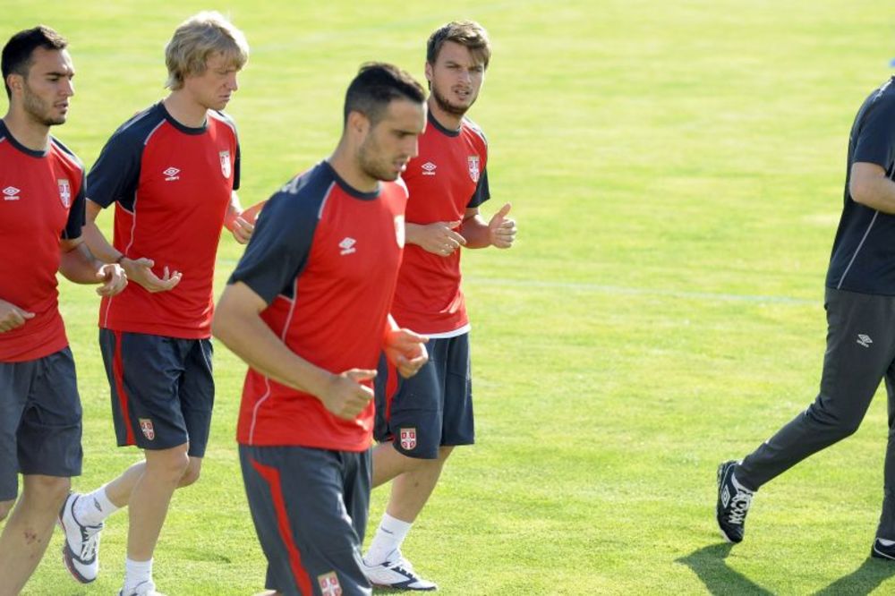 Neka uči polako engleski: Mančesterski derbi za nekadašnjeg igrača Zvezde!