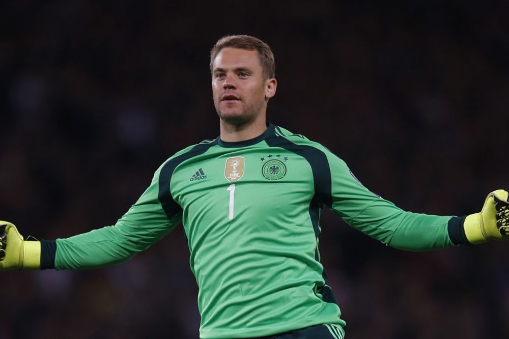 Ume da se ispali žestoko: On je najbolji golman decenije, ali kad kiksira, onda se to pamti! (VIDEO) (GIF)