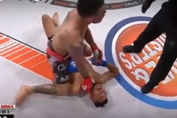 Gospodin čovek: MMA borac zadivio svet neviđenim fer-plej potezom! (VIDEO)