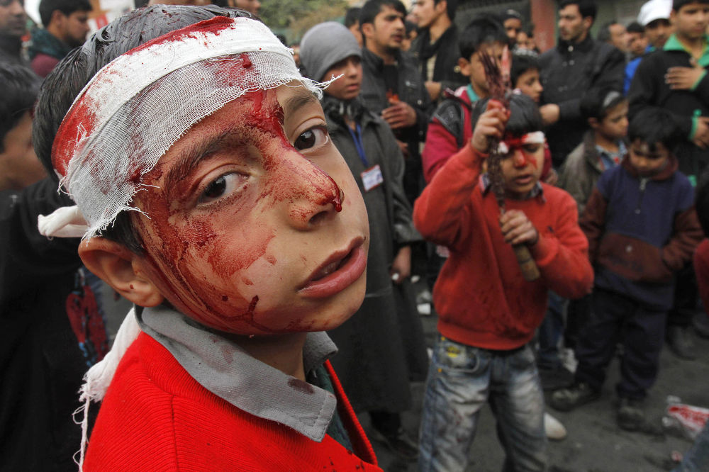 Okršaj naših u Hamburgu: Nasrnuli sekirom i šipkom na suparničku porodicu, pa pokušali i da ih pregaze!